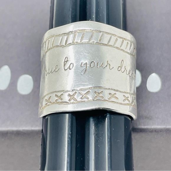 Silpada .925 Sterling Silver Be True To Your Dreams Ring R1820 - Picture 8 of 8